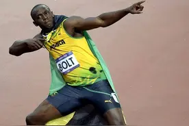 "百米飞人"博尔特：娶嫩模生仨孩，腹肌变啤酒肚，每年能领400万图片