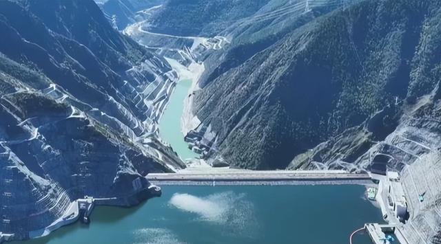 相当于3个三峡！万亿大基建来了为何要建？谁会成为最大受益者?