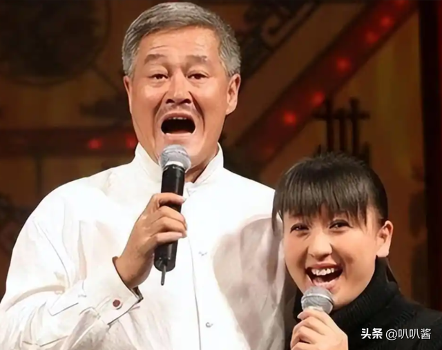 人狂必有祸！这次被何庆魁骂白眼狼的闫学晶，狐狸尾巴藏不住了