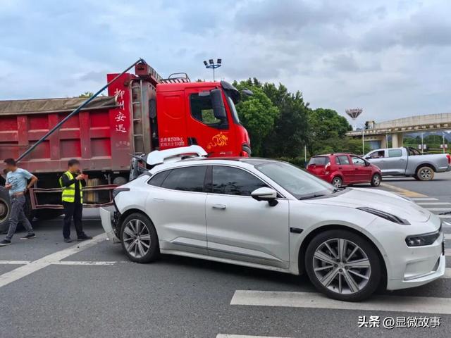 车祸之后	，他们建起了不盼 “招新	” 的俱乐部