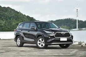 开惯自己的汉兰达，再试朋友的唐DM-i，看到了日系和国产车的区别图片