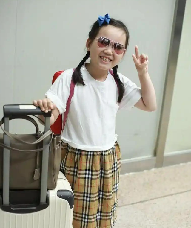 王宝强没想到，和马蓉离婚9年后，自己的一双儿女开始为他争光了