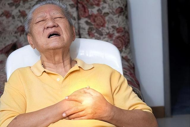 为什么越来越多的老年人，在65岁之后中风？主要原因有4点