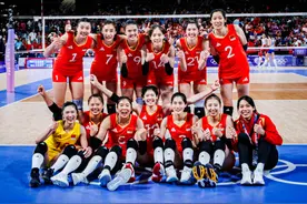 郎平给女排打8分！点输球主因指发展方向，球队无新人非蔡斌之过图片