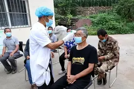 村医的收入主要依赖于政府补助和诊疗费，到底什么原因？图片