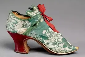 明朝皇后的墓里，出土十一双高跟鞋，古人真是又爱美又潮流图片