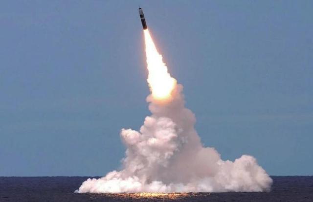 特朗普动真格？美国要重启核试验，俄先进核武成导火索