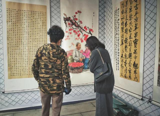 “果香专列”赴金果盛会 “甜蜜之旅”谱产业交响