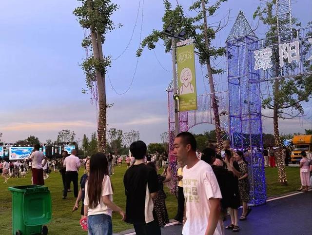 “万灯”相伴！彭州文旅融合新“夜态”点燃夏日经济