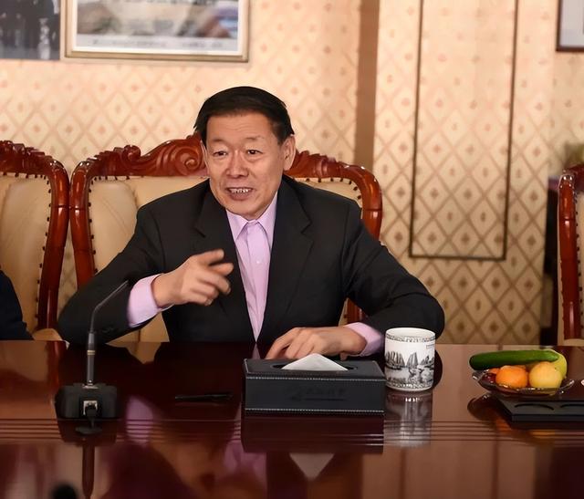 狂赚5200亿！不碰金融，不搞房产的山东首富，拿下两个世界第一！