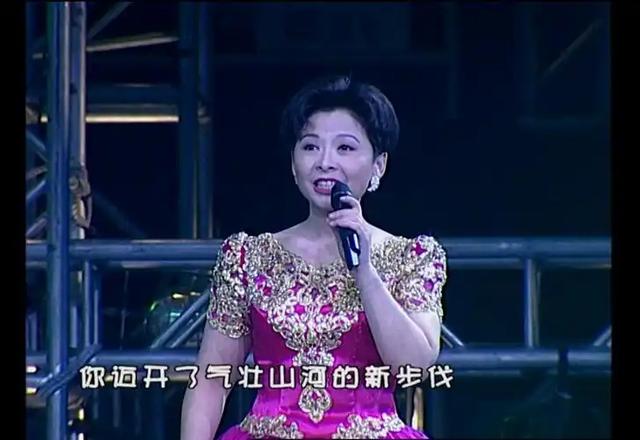 63岁董文华不再沉默，揭露当年被“封杀”原因，原来我们错怪她了