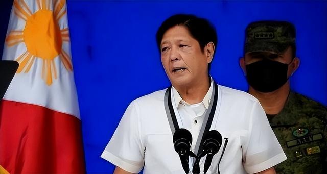 趴在中国仁爱礁9000多天的菲律宾军舰，如今已经再也拖不走了！