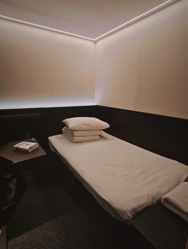 背包十年 当我说出去玩住青旅……