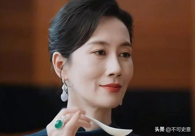 央视揭开新型AI骗局，温峥嵘深受其害，靳东担心的事还是发生了！