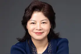 魏小杰：用雕塑与世界沟通图片