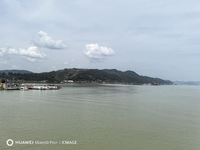 又爬虎山长城知难而退，再游河口断桥故乡情深