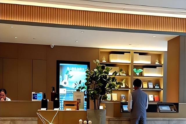 五星级酒店倒闭潮来了，全季酒店用一瓶水，给同行狠狠上了一课