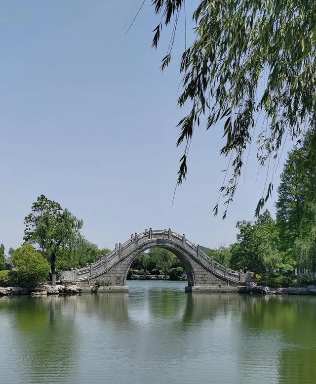 我是西安人，刚从江苏徐州回来，实在忍不住想说：对徐州5点印象