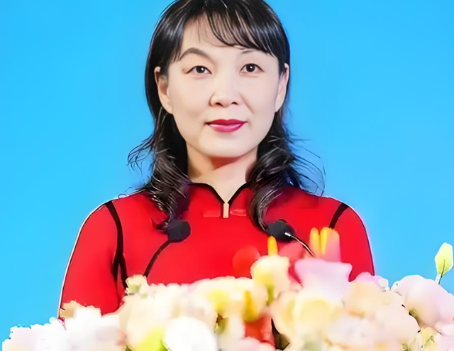 娃哈哈老员工爆料：杜建英被除名，宗馥莉早在二十年前已有准备！