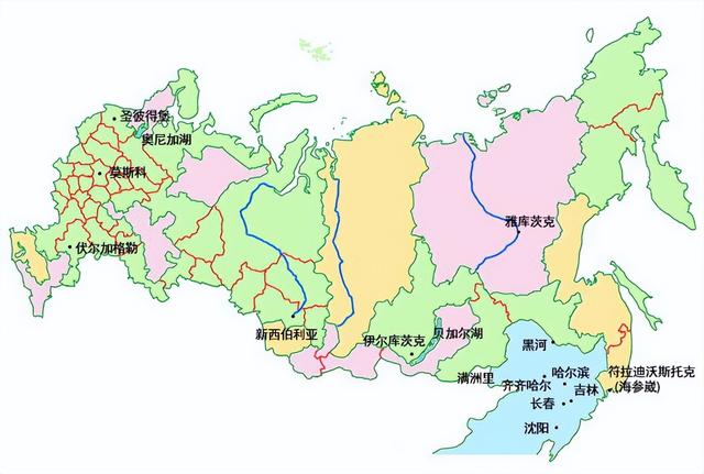 西方围堵、内忧外患！俄罗斯发展30年被华反超，难怪拿不下乌克兰