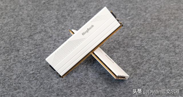 ATX也能玩便携？可以领着走的ATX主机，机械大师 C34 Pro装机体验