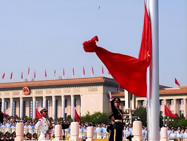 被中国制裁后，不到24小时，美国火速回应，四个字道破特朗普心思