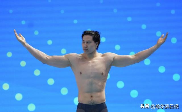 新华社评出2025年十佳运动员，孙颖莎	、陈芋汐、苏翊鸣、覃海洋等入选！