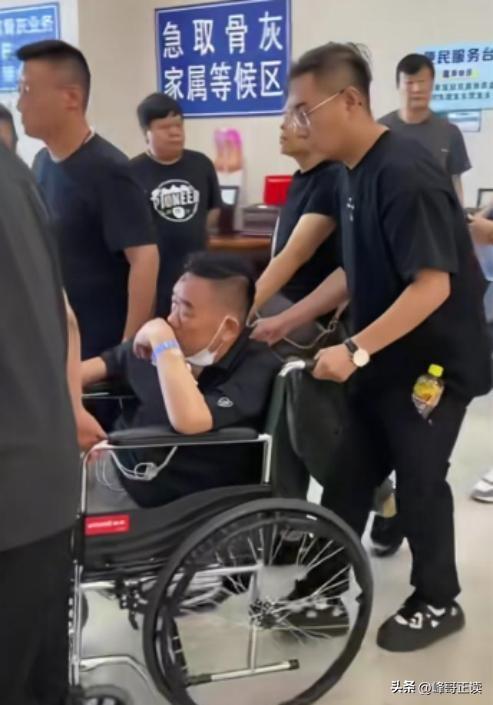 老父亲去世12天，人情世故、江湖地位，在杨家人身上体现淋漓尽致