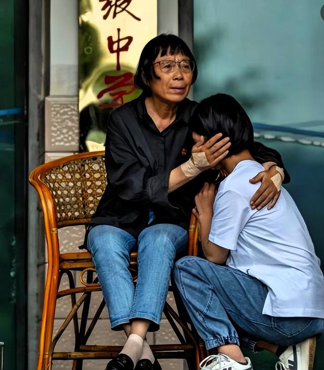 官方出手！揭开张桂梅卸任华坪女高传闻真相，有一点可以肯定