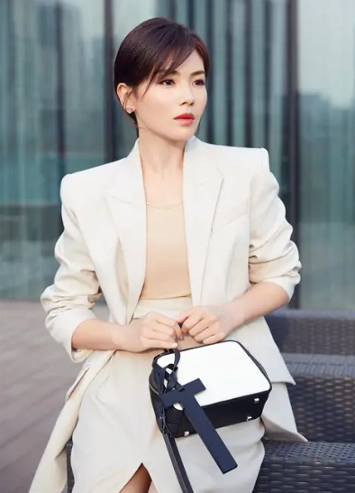 47岁刘涛不忍了！公开回应身体状况，这下患病传闻彻底真相大白