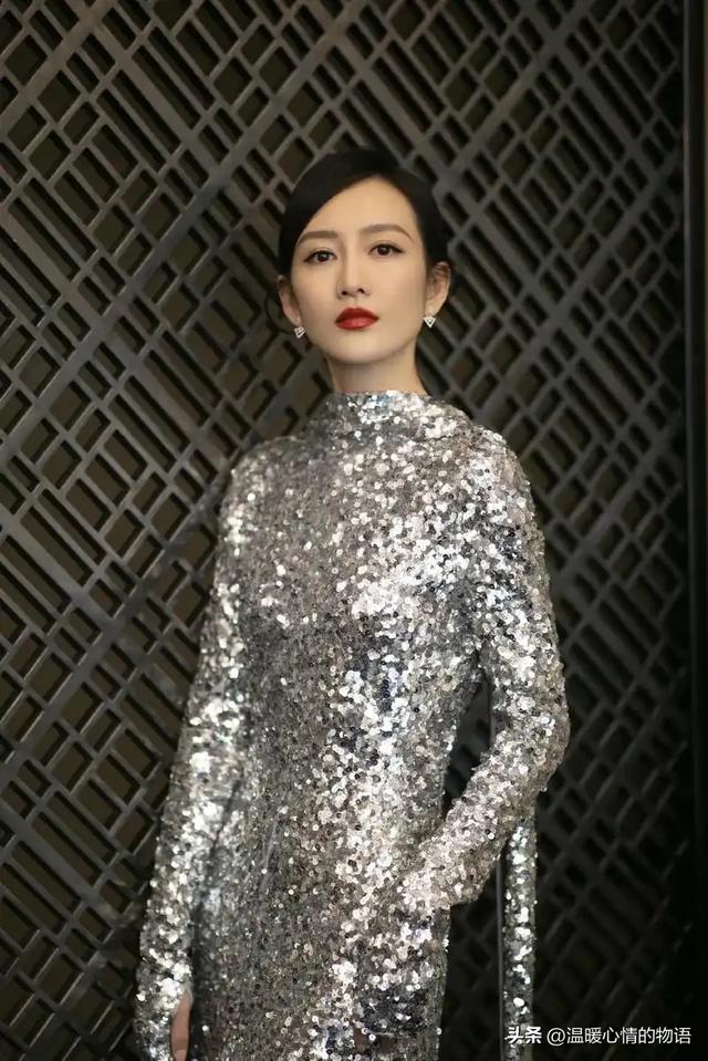 两性关系：45岁后，女人不怕你动手动脚，就怕你动这几样