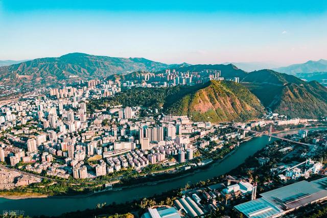 12月-3月避寒旅居，8个干热河谷气候城市，过冬温暖又安逸