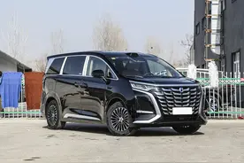 预算30万，咬牙提了25款腾势D9，开了半个月，庆幸自己没选错图片