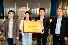 七彩盐湖景区、凤凰谷景区荣获盐湖区青年志愿者协会“爱心企业”称号图片