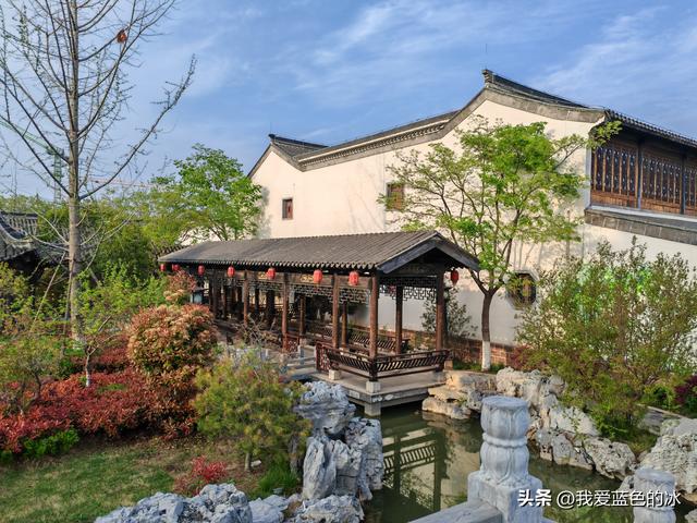 闲逛菏泽市老城曹州。这里的慎思园成了婚纱照的网红天堂了