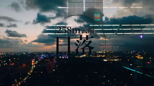 为了这些超绝的Citywalk机位，总要逛一趟上海吧~