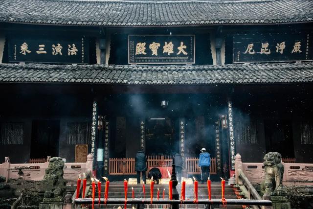 青山如黛,锦绣峨眉——峨眉山旅游攻略