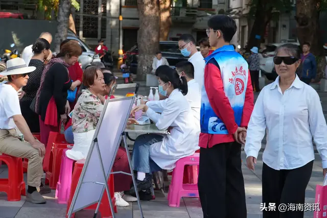 冬日添暖意！五指山红峡谷景区助力国际志愿者日活动