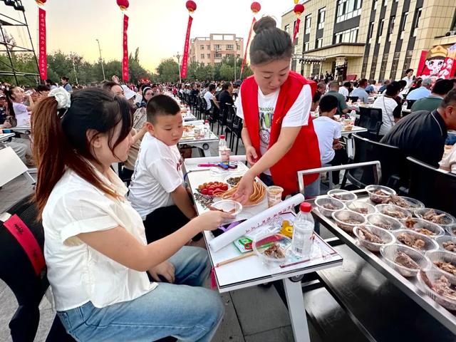 133团举办“品美食、购好物、乐生活”文化旅游活动