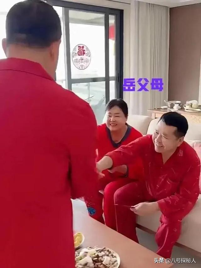 不听赵本山劝告	，离婚再娶“女儿闺蜜”，王长贵向同龄岳父母拜年