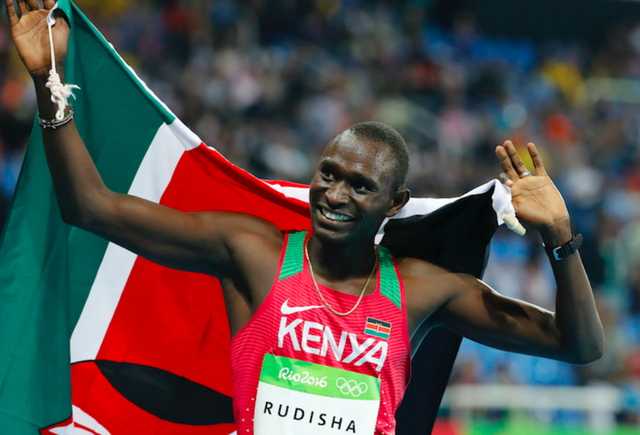 封神名场面！鲁迪沙 800 米全程狂飙领跑，拉爆所有对手，成为传奇