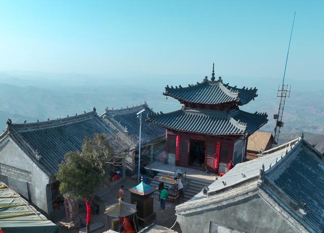 千年古镇三屯：历史与文化的交响诗篇