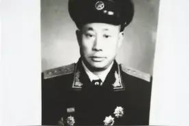 飞夺泸定桥22勇士结局如何？其中一人成上校，一人成大校司令员图片