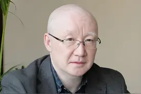 从辽宁丹东东港走出来的工程院院士、著名的航空发动机专家刘永泉图片