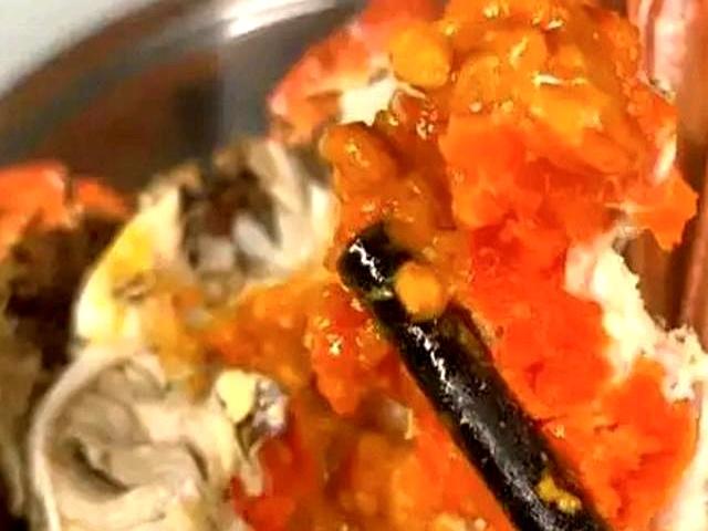 蒸螃蟹要多长时间才熟？牢记3个时间点，不掉腿不流黄，蟹肉鲜嫩