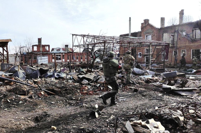 乌军后勤告急，打到只剩废墟也要打，红军城战事继续推进