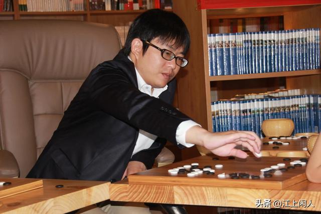 聂卫平离世1天内	，恶心一幕发生了！私生活被扒，家人还在悲痛中