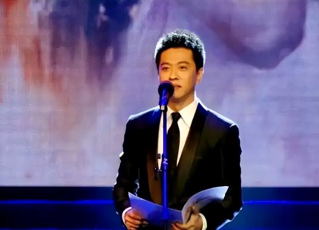 从确诊到去世仅15天，“央视最帅主持人”的遭遇为人们敲响警钟