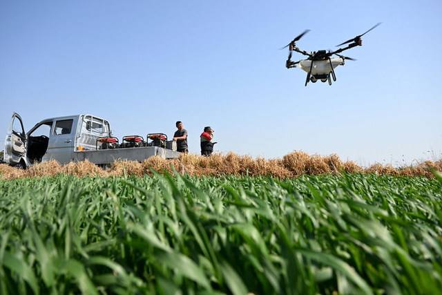 万亿低空经济，别光盯着载人飞行器