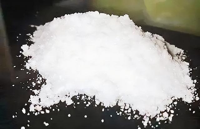 25岁民警卧底毒窝24次，遗体被发现时全身白霜，眼睛始终睁着